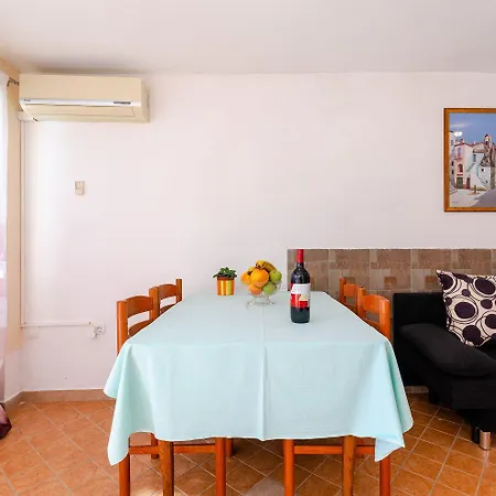 Romantisches Nur 200 Meter Zum Mit Grillplatz, Klima, Wifi Apartman