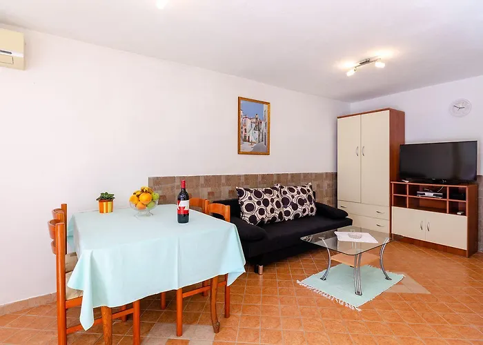 Romantisches Nur 200 Meter Zum Mit Grillplatz, Klima, Wifi Apartment *