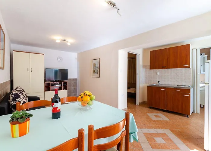 Apartment Romantisches Nur 200 Meter Zum Mit Grillplatz, Klima, Wifi *